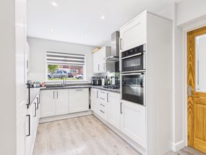 Kitchen- click for photo gallery